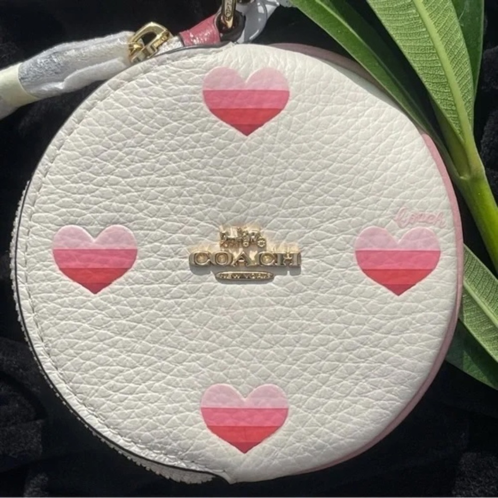 COACH Leather Heart Print Circular Coin Pouch & Keychain New w Tag - Picture 2 of 5